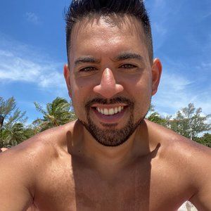 Meet your Posher, Armando